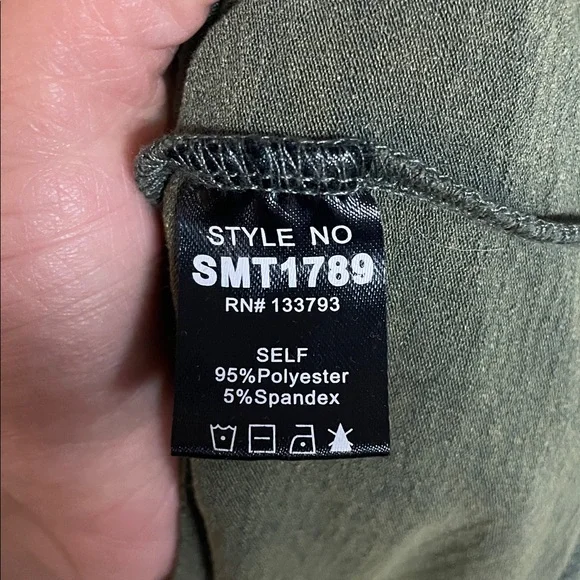 POL size L Olive Green Button-Down Sleeveless Soft Oversized Shirt with Pockets - Picture 6 of 9